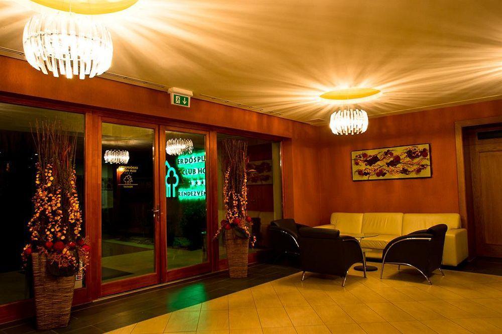 Erdospuszta Club Hotel Fenyves Debrecen Exterior foto