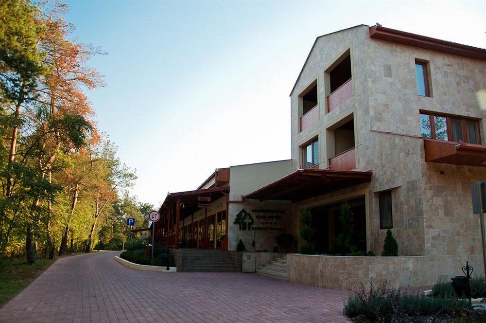 Erdospuszta Club Hotel Fenyves Debrecen Exterior foto